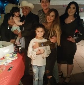 Meet your Posher, Dayami